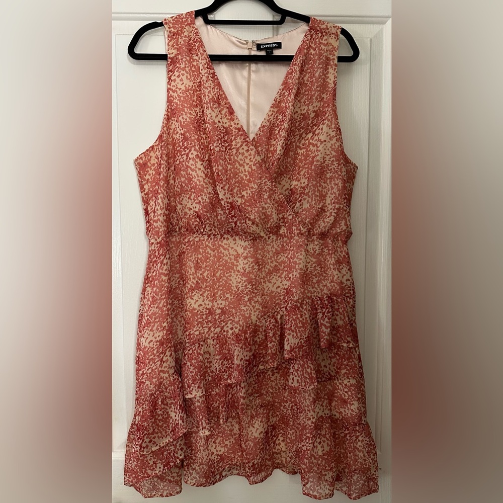 Sleeveless V-Neck Chiffon Dress